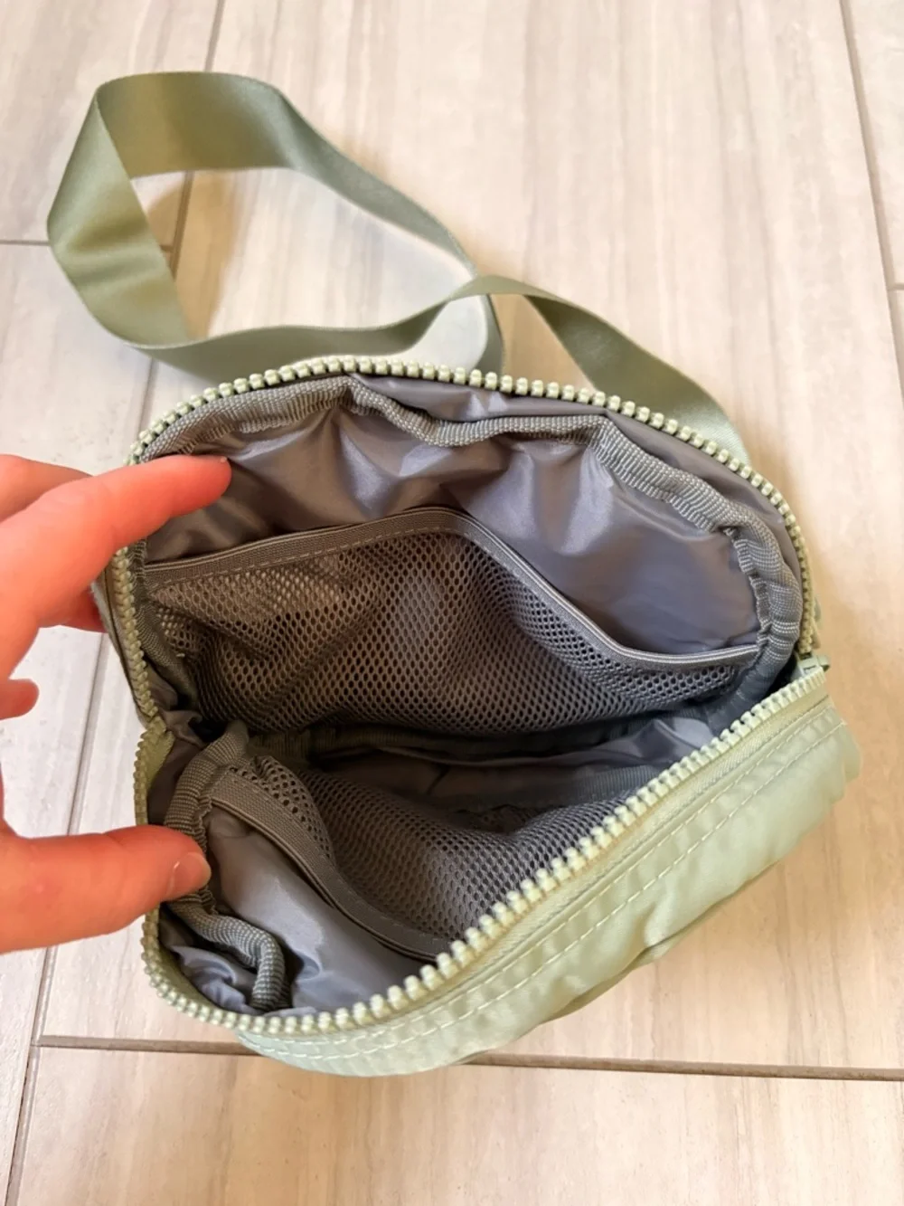 GAIAM Sage Green Crossbody Bag - Picture 3 of 7